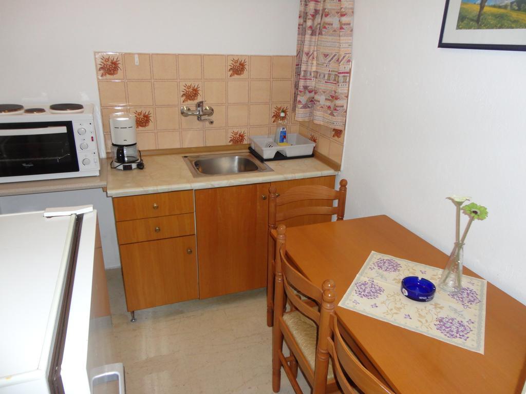 Maik Apartments Metamorfosi  Rum bild